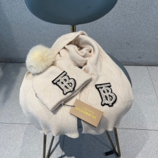 Burberry Caps Scarfs